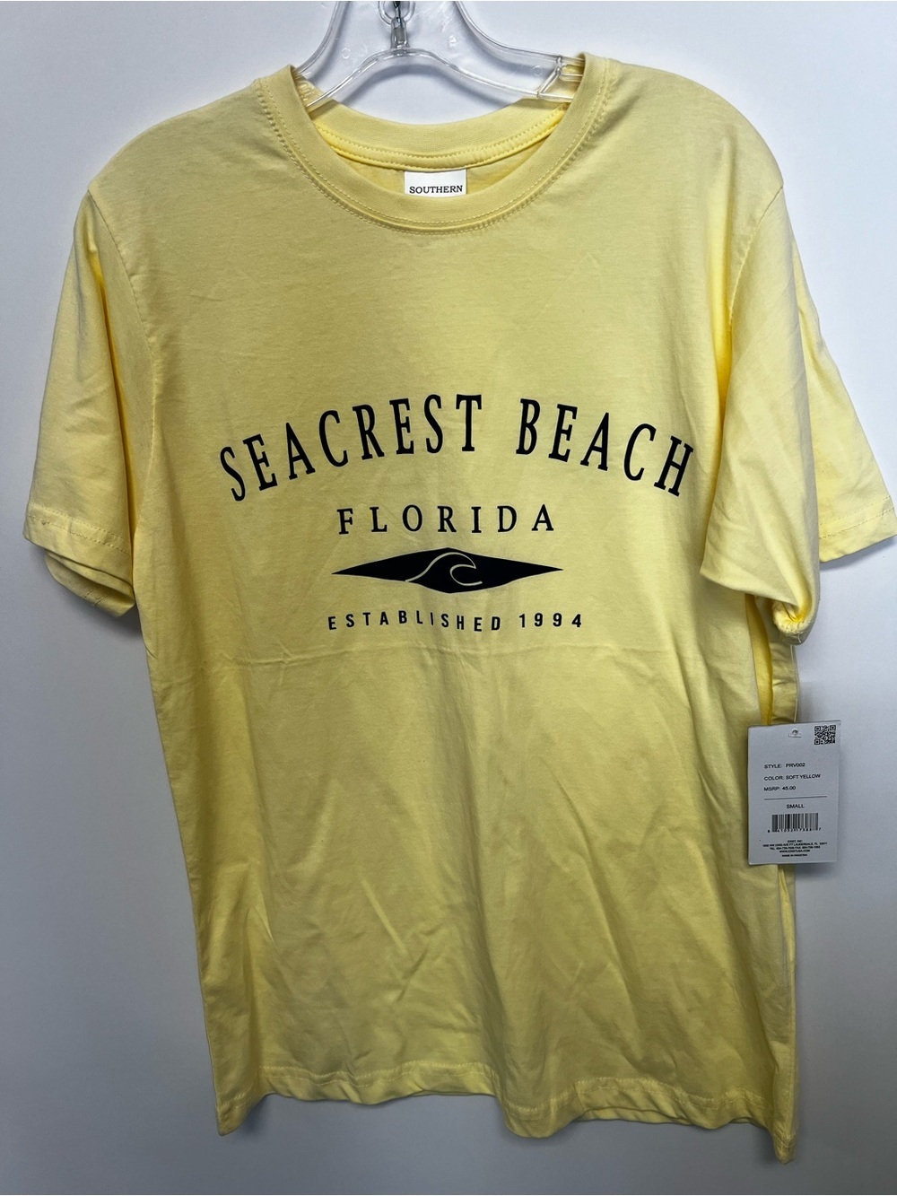 SOUTHERN SPIRIT T SHIRT “SEACREST BEACH FLORIDA” SOFT YELLOW SHORT SLEEVE. NWT